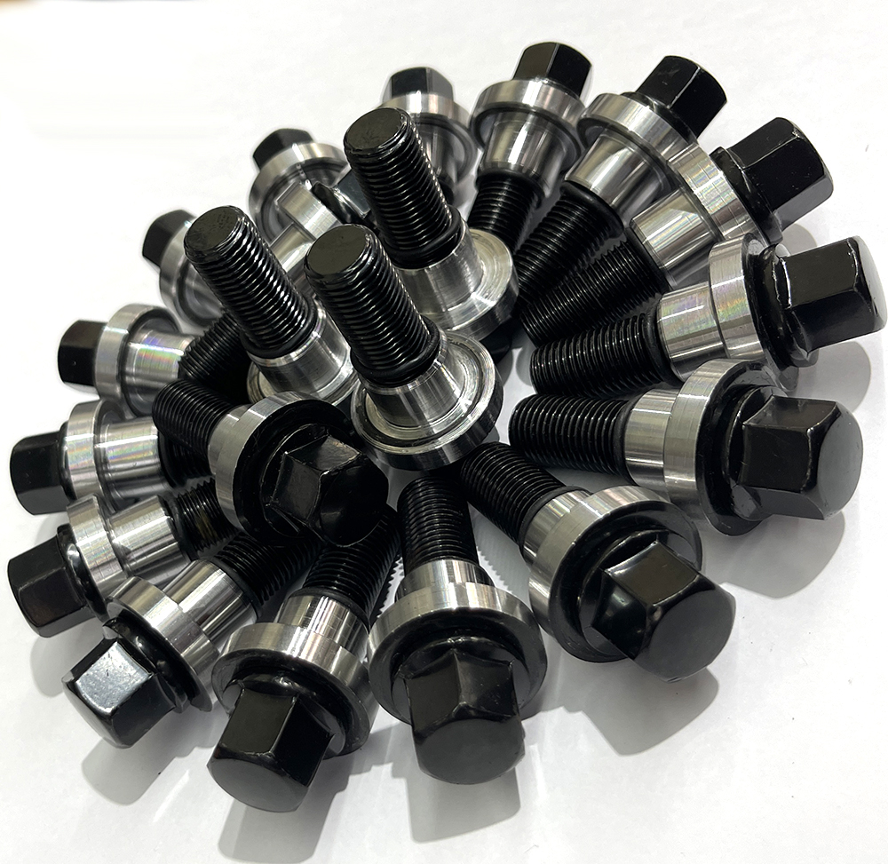 테이퍼드(18.5) 블랙 볼트